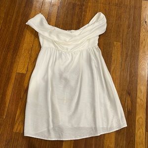 Essue white dress